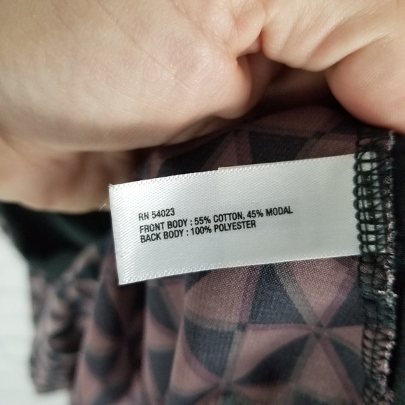 GAP | geometric print sleeveless sheer blouse - Picture 6 of 6